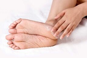 foot skin fungus treatment with cream