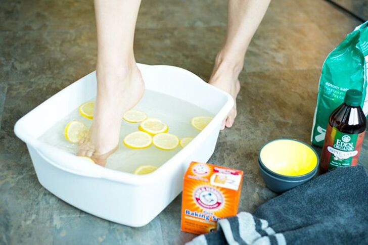 Foot bath with celandine for nail fungus.